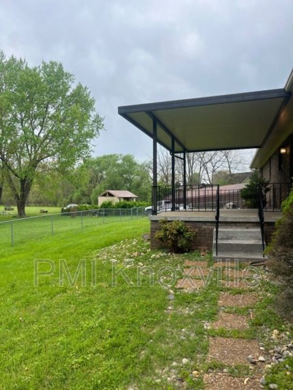 Building Photo - 4723 Zirkle Dr