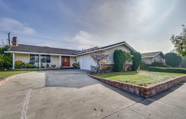 Primary Photo - Updated 3 Bedroom 2 Bath Home - Top Cupert...