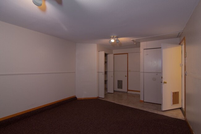 Building Photo - COMING SOON !! 3 bed 2.5 Bath Home on .5 acre lot in corner of Culdesac Mead School District