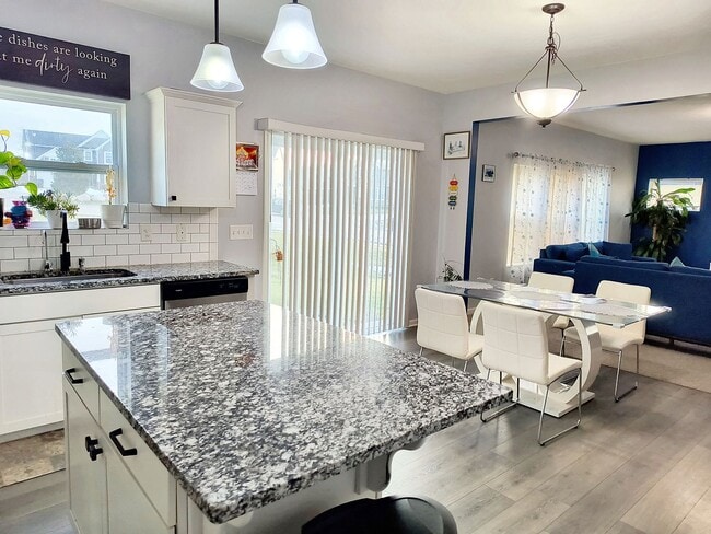 Building Photo - 5761 Copper Leaf Trail