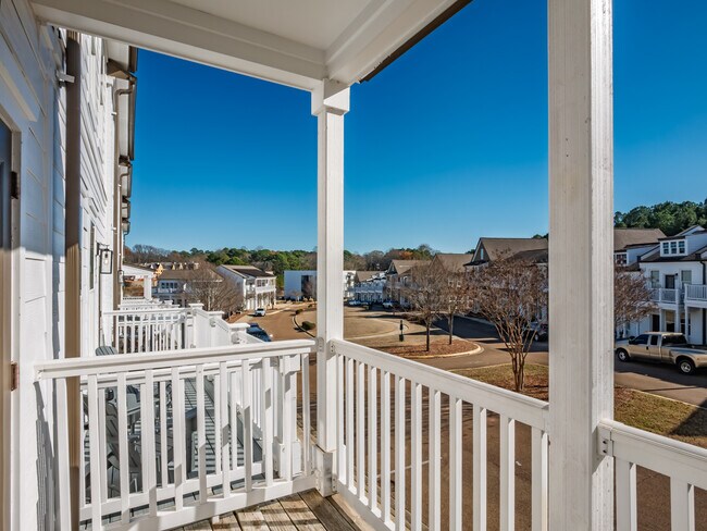 Building Photo - Rowandale