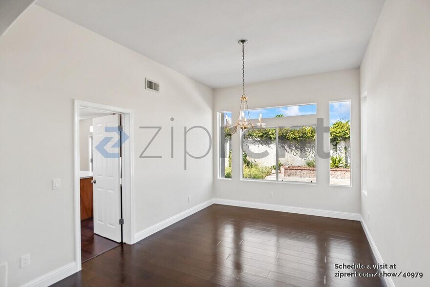 Building Photo - 15128 Shining Star Ln