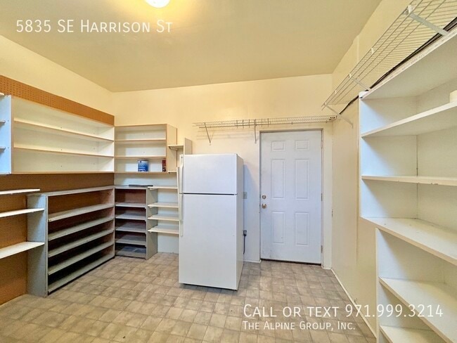 Building Photo - 5835 SE Harrison St