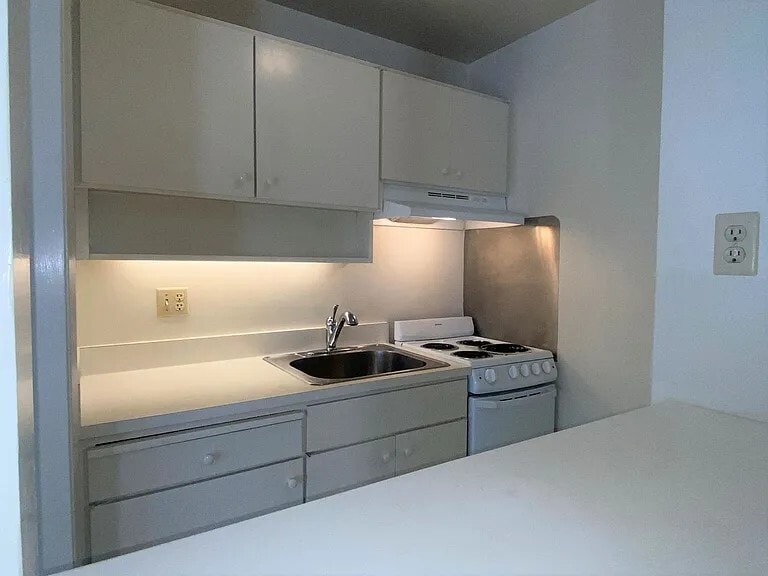 Kitchen - 1 Captain Dr