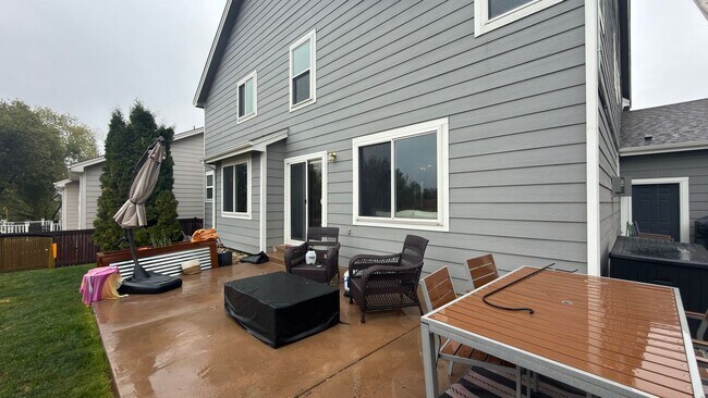 Building Photo - Great Furnished House In Fort Collins