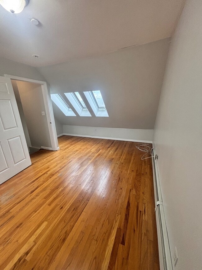 Building Photo - 173-17 Vaswani Ave