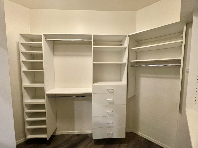 Building Photo - 8180 E Shea Blvd