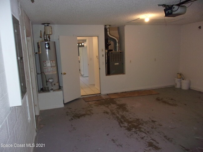 Building Photo - 3908 Upmann Dr