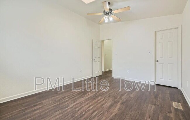 Building Photo - 256 W Jefferson Ave