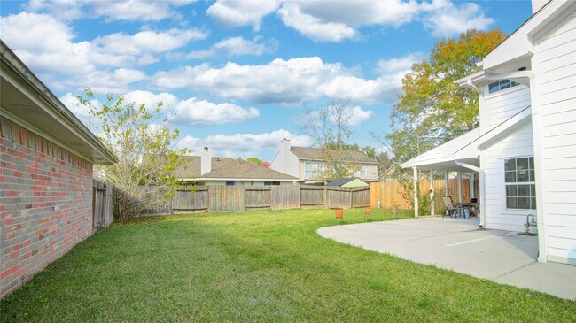 Building Photo - 4427 Waterfall Way