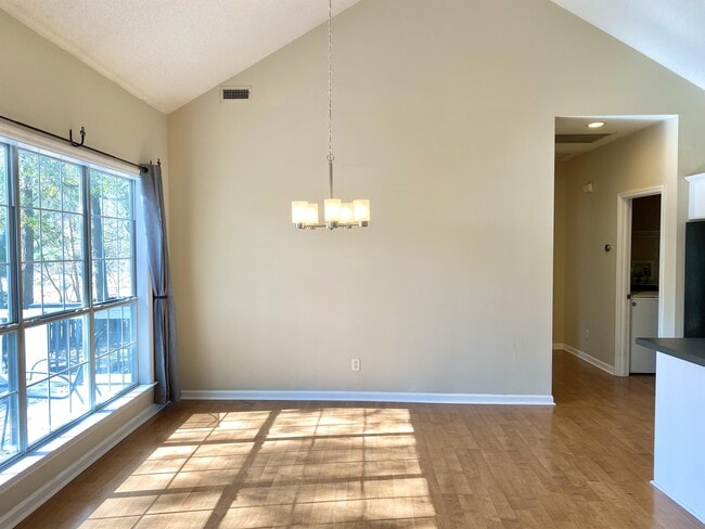 Building Photo - 42 Westminster Pl