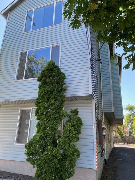 Building Photo - 6205 SE 92nd Ave