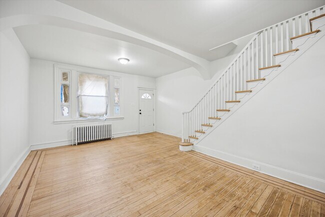 Building Photo - 3833 Pennsgrove St