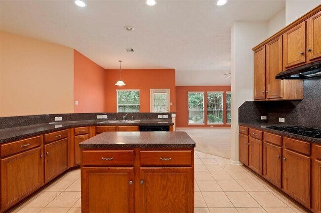 Building Photo - 11618 Columbia Pines Ln