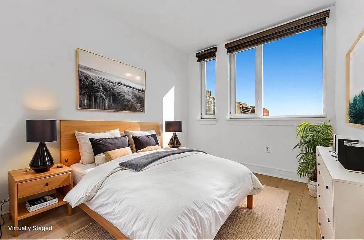Building Photo - 531 W 159th St