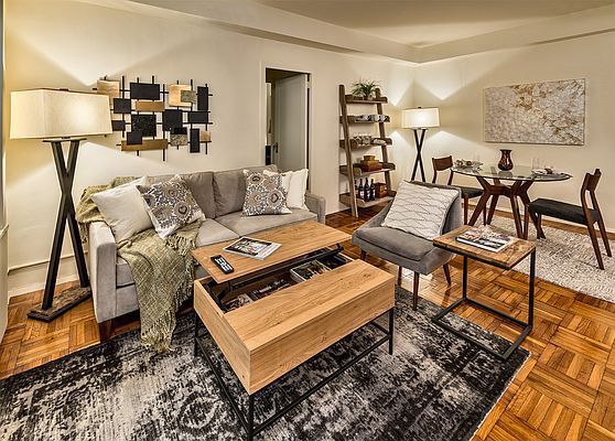 Building Photo - 1514 Metropolitan Ave