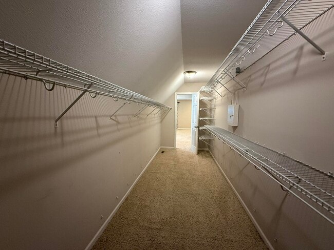 Building Photo - 405 S Village Cir