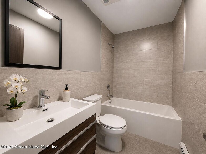 Building Photo - 2981 Hylan Blvd