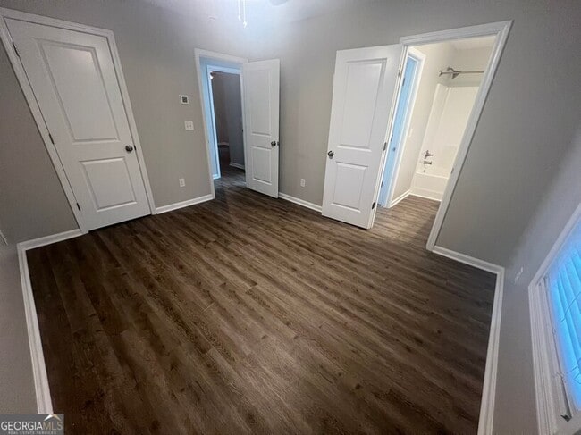 Building Photo - 1571 Bostwick Rd