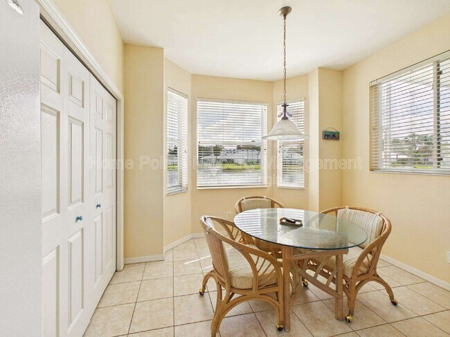 Building Photo - 20611 Country Creek Dr