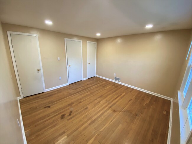 Building Photo - 12912 Sturbridge Rd