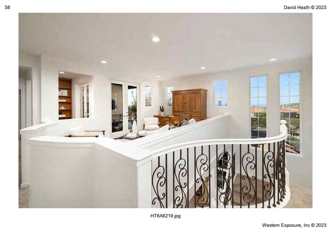 Building Photo - Stunning 4 Bedroom 3 Bath Newport Coast Ho...