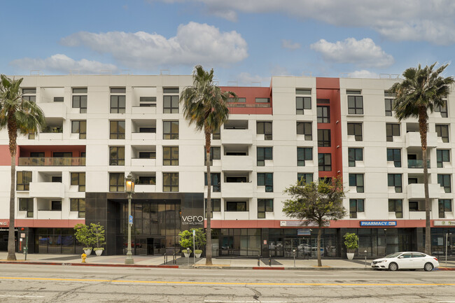 Building Photo - 1234 Wilshire Blvd