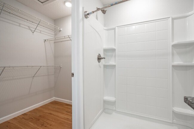 Building Photo - 790 S Rodriquez St