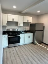 Building Photo - 4260 S Park Ave