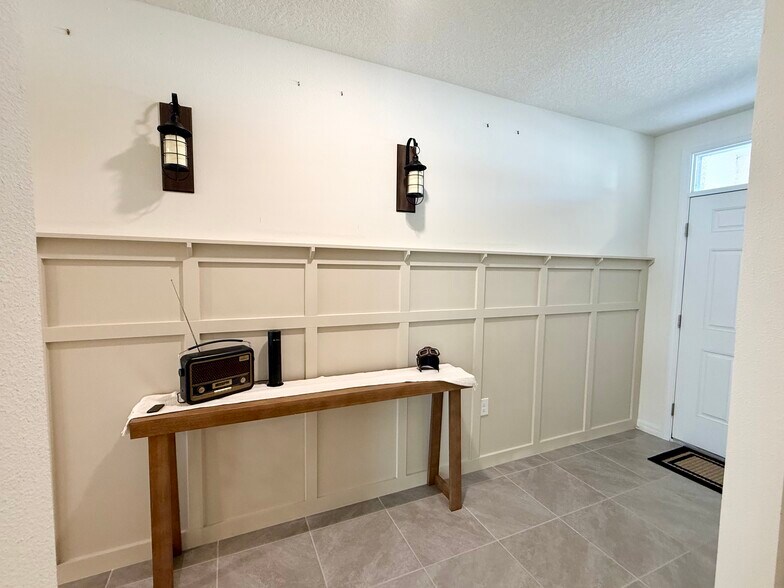 Building Photo - 13 Melogold Dr