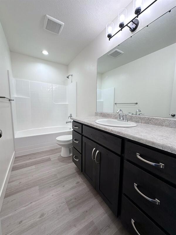 Building Photo - 250 W 1200 S