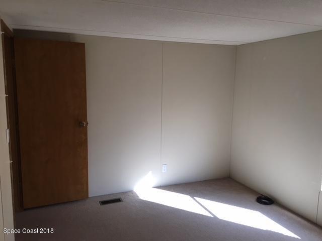 Building Photo - 1617 Ridge Dr