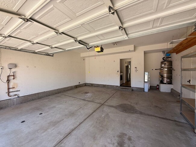 Building Photo - Spacious 4BD/2.5BA Home in Sorrento Valley with Pool, Backyard Patio & 2-Car Garage