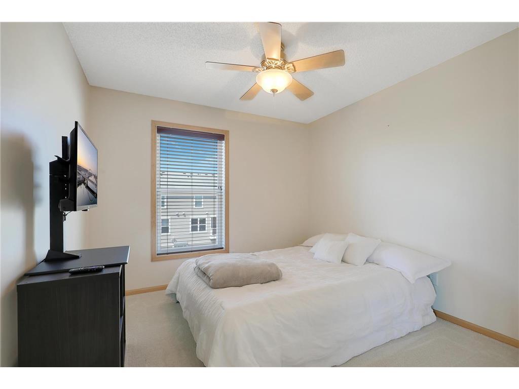 Building Photo - 15225 Fanning Dr N
