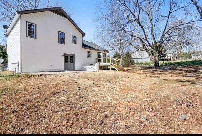 Building Photo - 1382 Bennett Rd