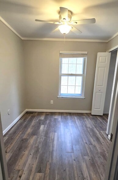 Building Photo - 33647 Bayview Dr