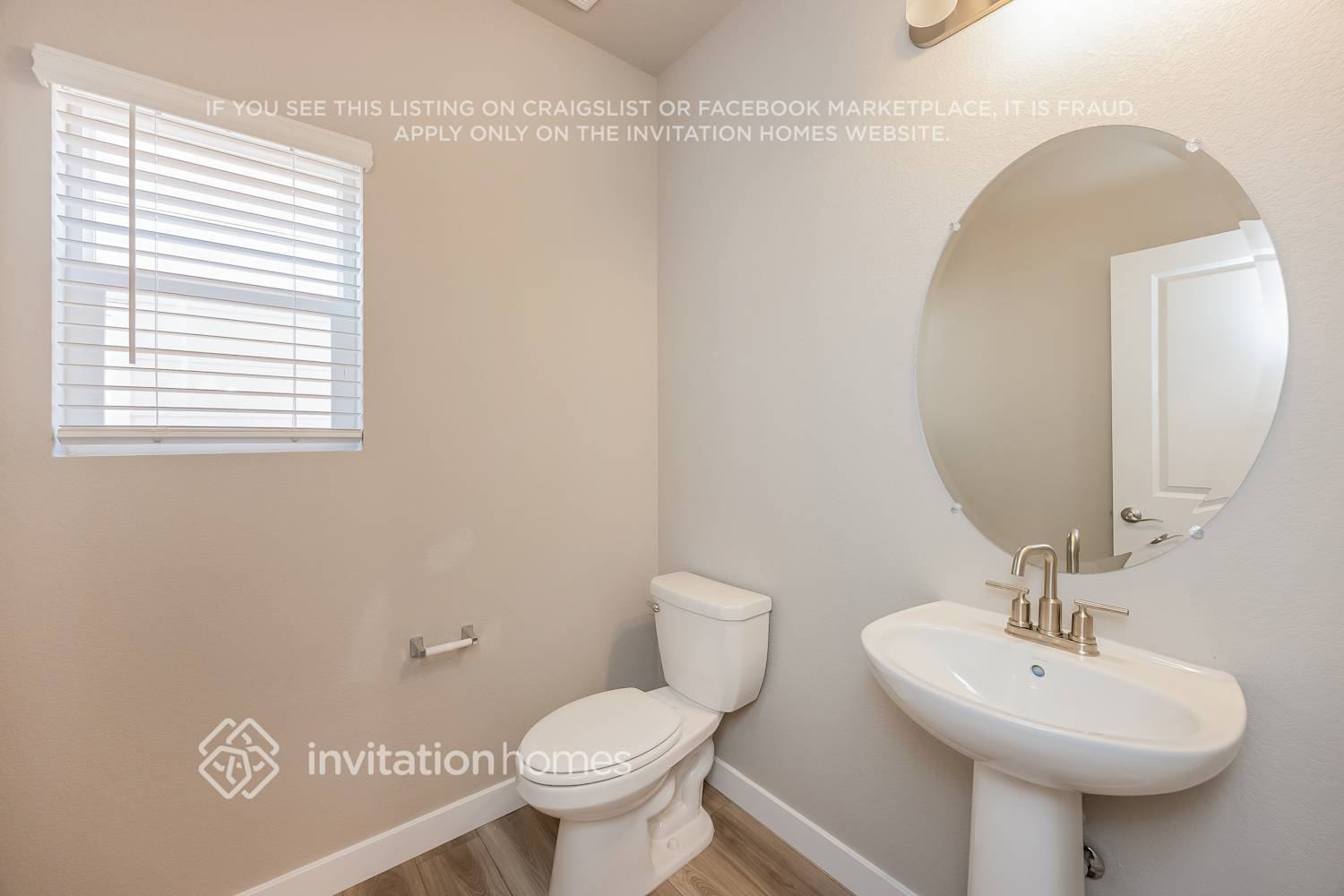 Building Photo - 13613 Arriba Dr