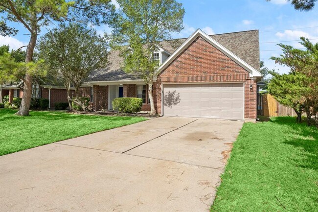 Building Photo - 6615 Broken Stone