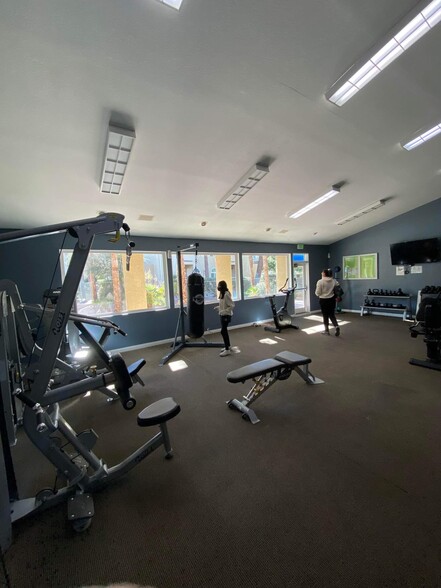 Building Photo - 3145 E Flamingo Rd