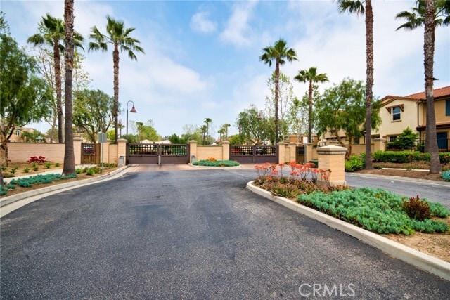 Building Photo - 2962 E Via Corvina