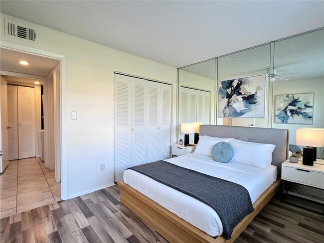 Building Photo - 3233 Candle Ridge Dr