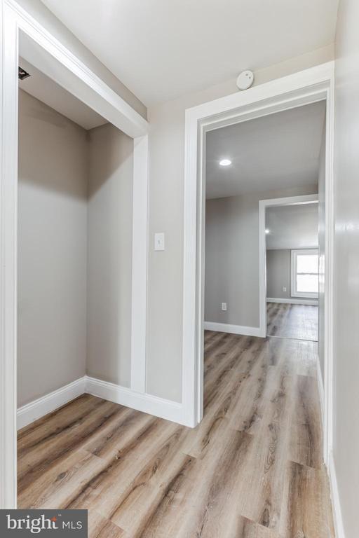 Building Photo - 614 Minor St