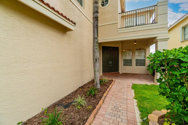 Building Photo - 10324 Willow Oaks Trail