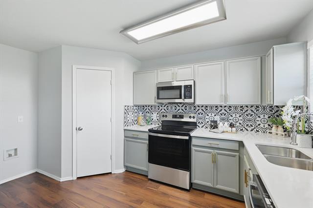 Building Photo - 9005 Wagon Trail