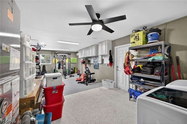 Building Photo - 27256 San Marino Dr