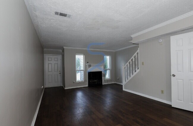 Building Photo - Move in before November 30th and choose your reward: a $250 Amazon Gift Card or a 55" Smart TV!