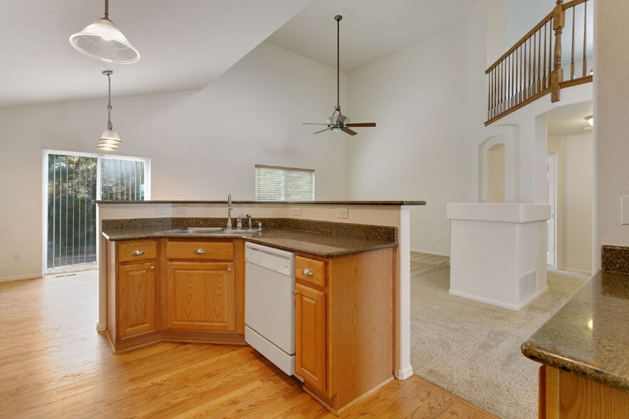 Building Photo - 4-Bedroom Home with Main-Level Suite, Gran...