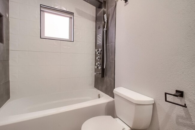Building Photo - Modern Elegance in Denver: Recently Renovated 2BR/1BA Gem with Detached Garage and Fenced Yard!