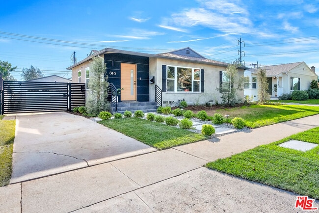 Building Photo - 616 W Ellis Ave