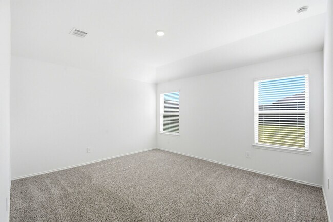 Building Photo - 40758 Rosemary Rain Ln